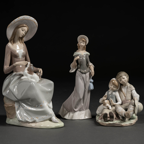 Conjunto de tres piezas en porcelana de Lladró del siglo XX.