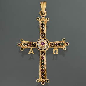 Colgante en forma de cruz Bizantina en oro amarillo de 18kt con rubíes, brillantes y esmeraldas.