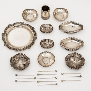 Miscellaneous pieces of Spanish silver and punched silver of the 20th century, 925.