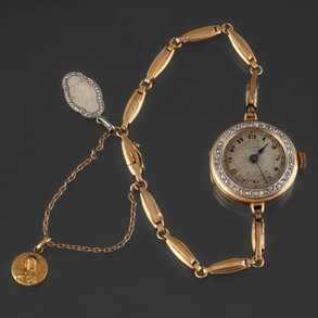 Colibri - Lady's watch in 18kt yellow gold with antique-cut brilliant-cut diamonds.