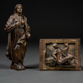 Set of 16th century carved and polychrome wood reliquary and 17th century carved and polychrome wood round sculpture of the Virgin.